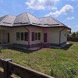 Casa de vanzare cu 4 camere in Brebu